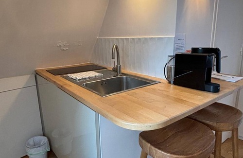 Champs-Elysees Apartment | Cosy studio overlooking the rooftops of Paris