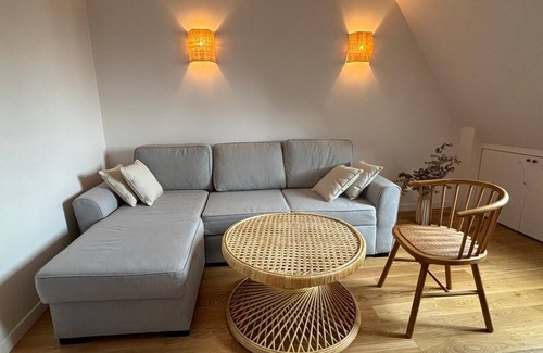 Champs-Elysees Apartment | Cosy studio overlooking the rooftops of Paris