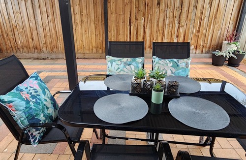 Hoppers Crossing House | Cosy, Stylish 3 Bedroom Stay in Hoppers Crossing