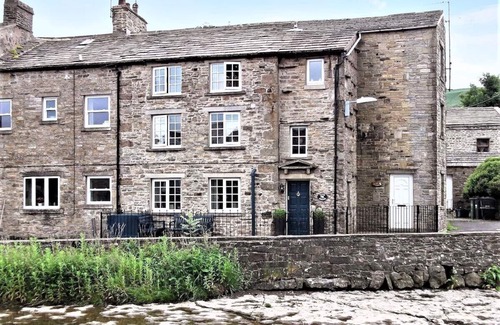 Gayle House | Cosy, traditional cottage overlooking waterfalls, Gayle, Hawes, Yorkshire Dales.