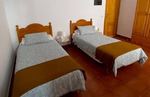 Santa Cruz de Tenerife House | Cosy twin beds La Baja