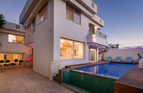 Herzliya Pituach Villa | Cosy villa next the Dan Accadia - 5 bedroom