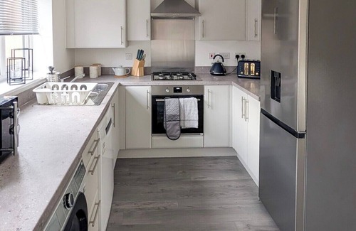 Ashchurch House | Cotswold Green, Sleeps 5 with Free ev Charge