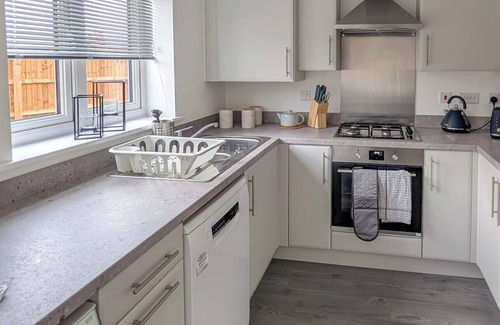 Ashchurch House | Cotswold Green, Sleeps 5 with Free ev Charge