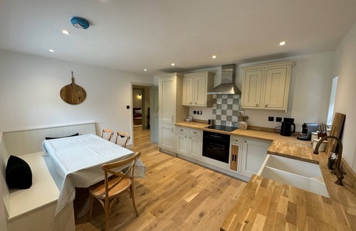 Chadlington Cottage | Cotswold Hideaway near Soho Farmhouse and Daylesford.