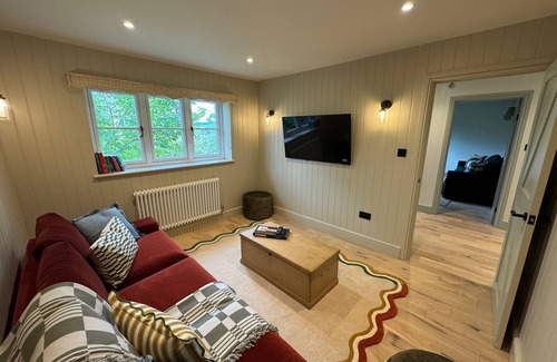 Chadlington Cottage | Cotswold Hideaway near Soho Farmhouse and Daylesford.
