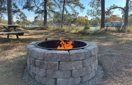 Bozman Cottage | Cottage 1A-Charming 1-bedroom cottage on the water, minutes from St Michaels MD