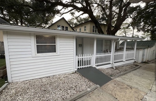 Fairhope House | Cottage 2 - Porch Bungalow