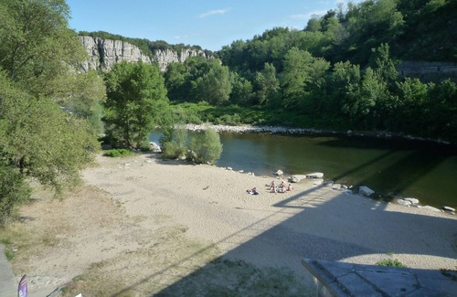 Vogue Cottage | cottage 200 meters from the beach in village of character