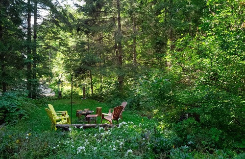 Mont Ste. Marie Ski Chalet | Cottage. 3 brd on the ski hill at Mont Ste-Marie