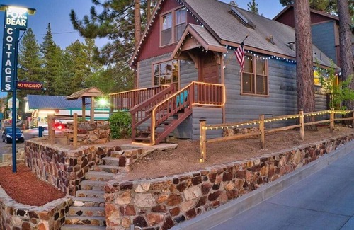 The Village Cottage | Cottage 5: Charming cottage with full kitchen and AC.