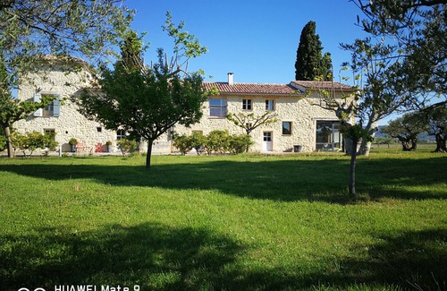 Caromb Cottage | Cottage 6-8 people, swimming pool, in the heart of a vineyard, at the foot of Ventoux Provence