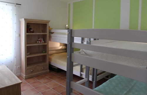 Nyons House | Cottage 8 people quiet not overlooked in the city center with heated pool