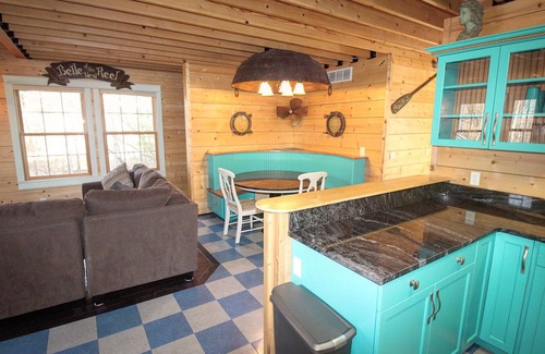 Fennville Cottage | Cottage #9 at DollyBrook minutes from Saugatuck