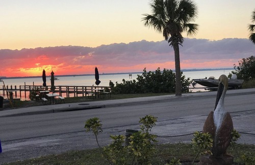 Jensen Beach Cottage | Cottage Across from the Indian River, Close to Downtown