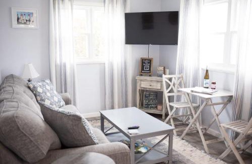 Geneva Apartment | Cottage at Cast Away Kayaks Fire Pit & Game Room
