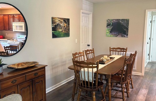 Bowling Green Cottage | Cottage at Sunnyside/Private/5 Wooded Acres/Garage