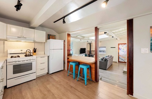 Opal Cliffs House | Cottage at the Point - For 4!