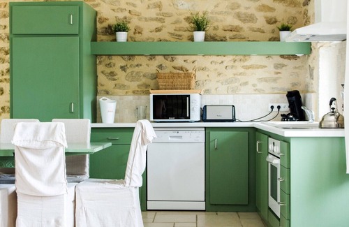 Colonzelle Cottage | Cottage 'Billard' with Shared Pool, Shared Terrace and Wi-Fi