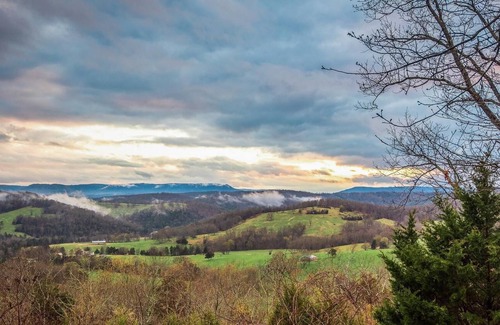 Marble Falls Cottage | Cottage- Buffalo River Basin