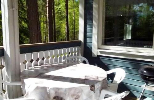 Orivesi House | Cottage by lake, sauna and boat