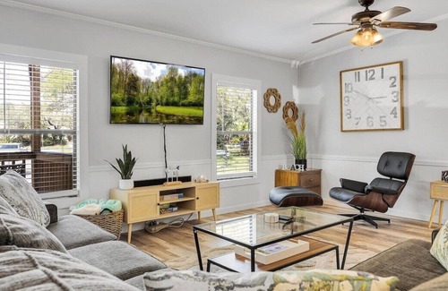 Butler Beach Cottage | Cottage by the Sea - Pet-Friendly!