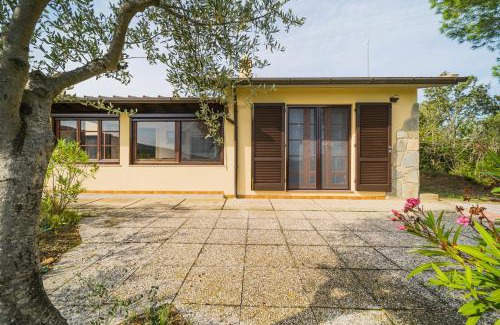 Capoliveri Villa | Cottage Casa Gina - Goelba
