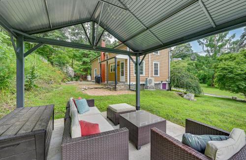 East Haddam House | Cottage-Chic Retreat Less Than 1 Mi to Connecticut River!