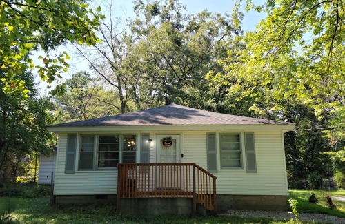 Ellendale House | Cottage close to Shelby Farms