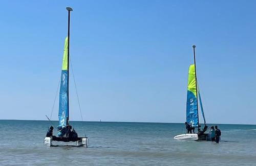 Jullouville Ski Chalet | Cottage dans Parc Résidentiel de Loisirs, Piscine, 150M de la mer