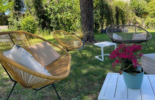 Mauguio Cottage | Cottage de Charme - Sleeps 8 - Park 2000 m2 - Barbecue - Pony Club - Kayak