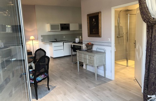 Azay-le-Rideau House | Cottage du chateau for 4 people – 90 M²- 2 bedrooms – 2 bathrooms – pool