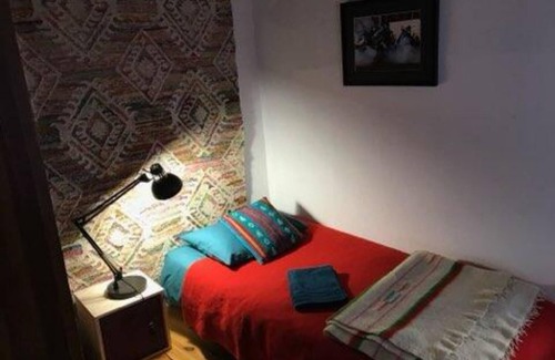 Dorres Cottage | Cottage 'El Temps De Les Cireres' with Mountain View, Shared Garden and Wi-Fi