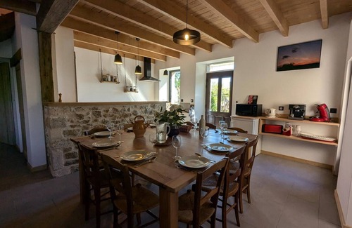 Ecuras Cottage | Cottage for 11 people with pool, enclosed garden, pets allowed