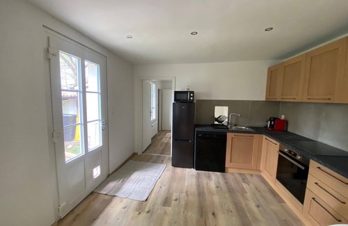 Thonex Cottage | Cottage for 4 people in Geneva with a large garden