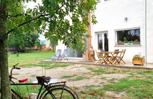Precieux Cottage | Cottage for 5 in Précieux with terrace and farm animals