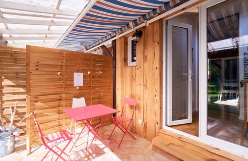 Eyliac House | Cottage 'À L'envol' with Private Terrace and Shared Garden