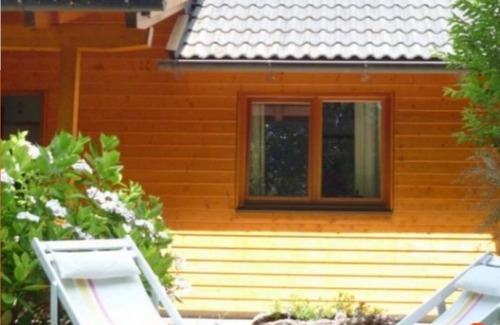 Daubeuf-pres-Vatteville Cottage | Cottage the edge of the wood close to the historic city of ROUEN