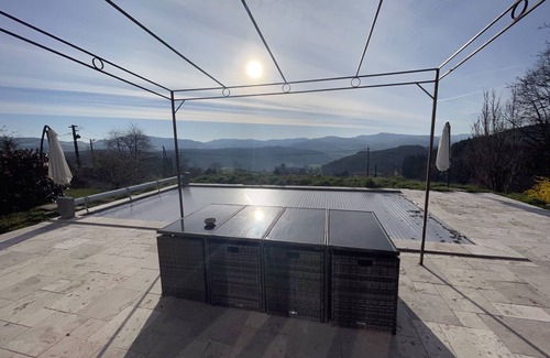 Saint-Nizier-d'Azergues House | Cottage Chaleureux Avec Piscine Chauffée au Coeur du Beaujolais Vert