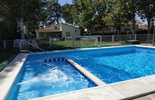 El Viso de San Juan Cottage | Cottage (full rental) El Jardin de los Niños for 14 people