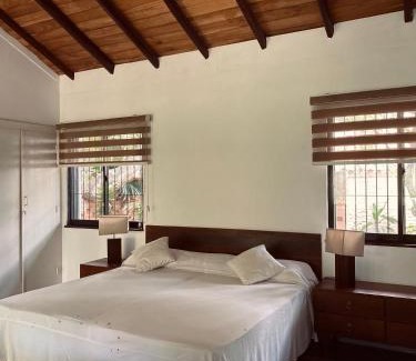 Mount Lavinia House | Cottage Garden Bungalows
