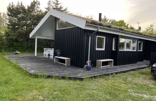 Blokhus Cottage | Cottage holiday surrounded by nature and peaceful fields.