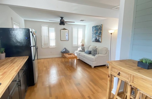 Chalmette House | Cottage home 20 mins from NOLA French Quartern