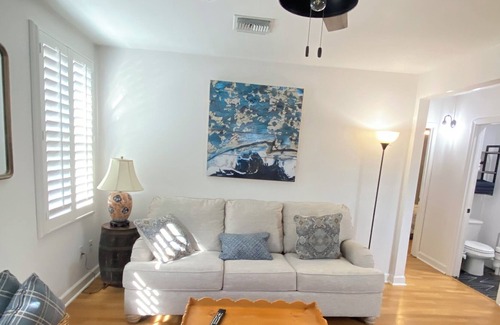 Chalmette House | Cottage home 20 mins from NOLA French Quarter
