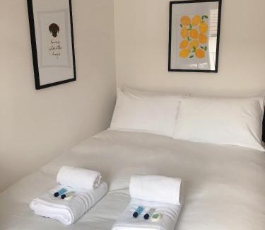 Brighton House | Cottage House - Preston Village - Preston Park