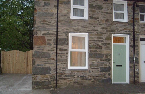 Beddgelert Cottage | Cottage in Beddgelert with Private Patio And Parking