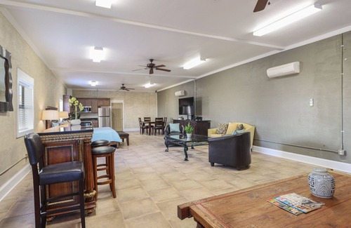 Biloxi House | COTTAGE IN BILOXI'S ENTERTAINMENT DISTRICT