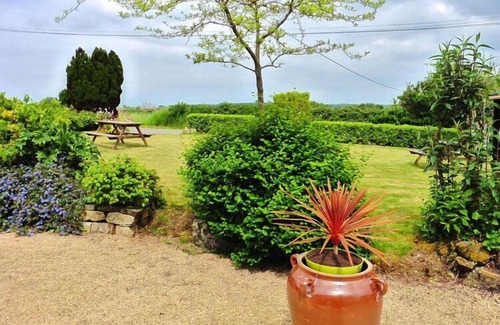 Telgruc-sur-Mer House | Cottage in Brittany with Stunning Sea Views