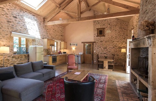 Chalais Cottage | Cottage in Chaleix near Forest & Lake