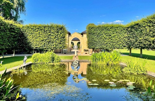 Kingham Cottage | Cottage in Cotswolds with Private Pool Access